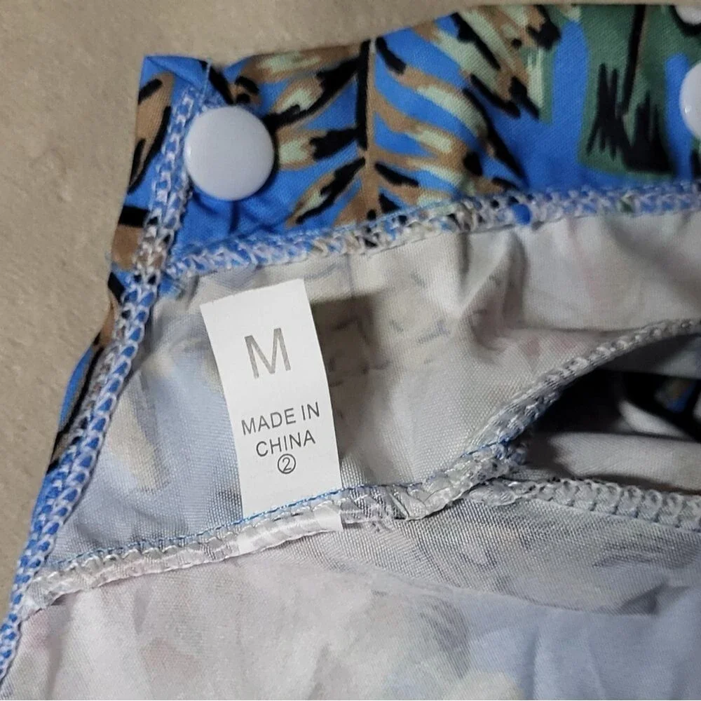 Pet NWOT Light Blue Floral Print Lightweight Hawaiian Style Shirt Size Medium